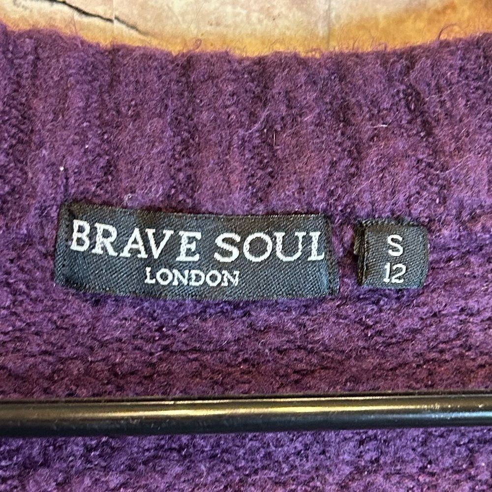 Brave Soul Women's V-Neck Cable Knit Sweater - Deep Plum - Picture 4 of 5